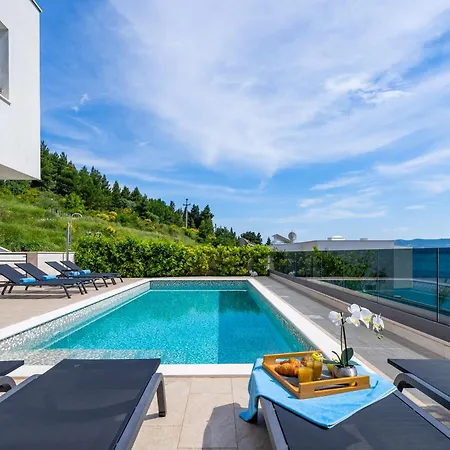Lejo Villa